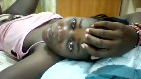 Snapshot of zainxxxx chatting on March 2025 07:04:02 AM zainxxxx online show from March 2025 07:04:02 AM