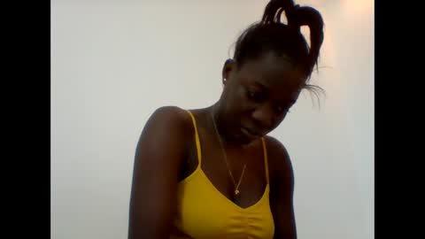 Snapshot of zainxxxx chatting on February 2026 06:43:02 AM zainxxxx online show from February 2026 06:43:02 AM