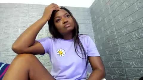 Zamara   online show from November 2025 10:53:02 PM