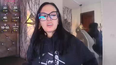   online show from November 2025 06:30:02 PM