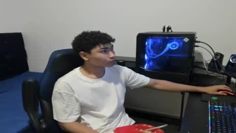 Snapshot of zammcito_ chatting on December 2024 01:29:01 AM zamm online show from December 2024 01:29:01 AM