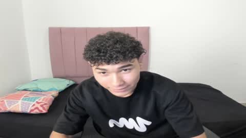 Snapshot of zammcito_ chatting on December 2024 02:10:02 AM zamm online show from December 2024 02:10:02 AM