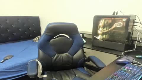 Snapshot of zammcito_ chatting on December 2024 12:48:02 AM zamm online show from December 2024 12:48:02 AM