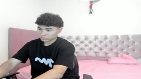 Snapshot of zammcito_ chatting on January 2025 12:19:02 AM zamm online show from January 2025 12:19:02 AM