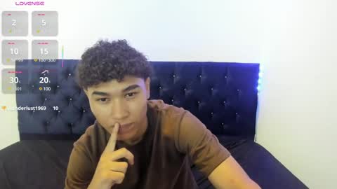 Snapshot of zammcito_ chatting on February 2025 01:50:02 AM zamm online show from February 2025 01:50:02 AM