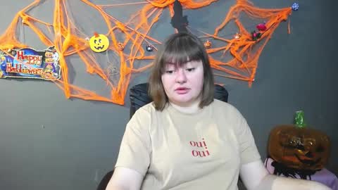 zannadreil online show from November 2025 07:13:02 PM