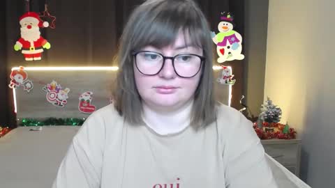 zannadreil online show from December 2025 07:53:02 PM