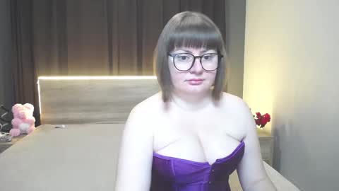 zannadreil online show from February 2026 06:59:02 PM