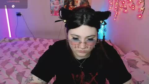 Snapshot of zanpakut0 chatting on May 2026 08:20:01 AM KESSY AND CHARLIEPVT OPEN online show from May 2026 08:20:01 AM