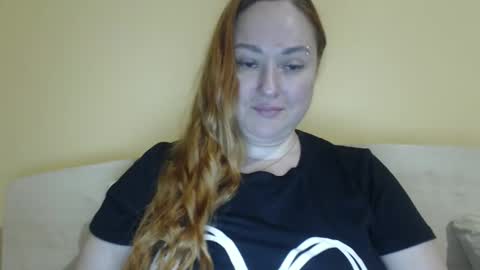 Snapshot of zara_red chatting on April 2026 10:42:02 AM Kate. if im not here im here foxy red333 online show from April 2026 10:42:02 AM