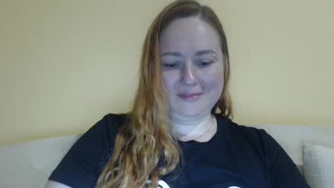 Snapshot of zara_red chatting on May 2026 08:30:01 AM Kate. if im not here im here foxy red333 online show from May 2026 08:30:01 AM