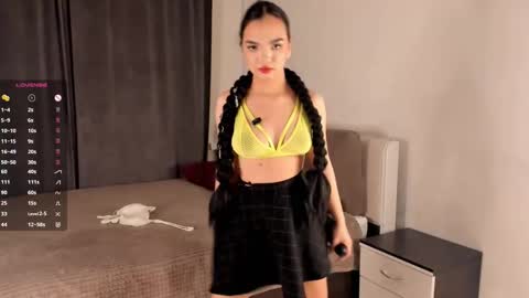 Criss  online show from January 2026 08:03:01 PM