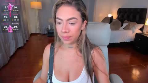 Snapshot of zara_wolf chatting on March 2026 11:16:02 AM ZARAPVT IS OPEN online show from March 2026 11:16:02 AM