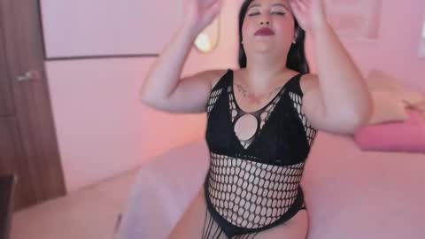 Snapshot of zarabloom_ chatting on April 2026 09:28:02 PM Zara Blonm online show from April 2026 09:28:02 PM