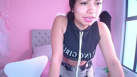 Zarah  online show from December 2024 04:17:01 PM