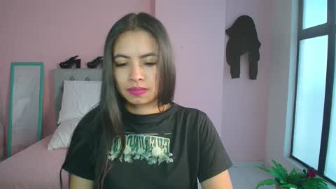 Zarah  online show from January 2025 07:03:01 PM