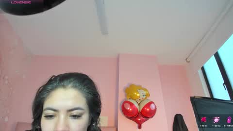Zarah  online show from October 2025 10:07:02 PM