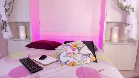 Snapshot of zaraprescott chatting on April 2026 09:39:33 PM SARA online show from April 2026 09:39:33 PM