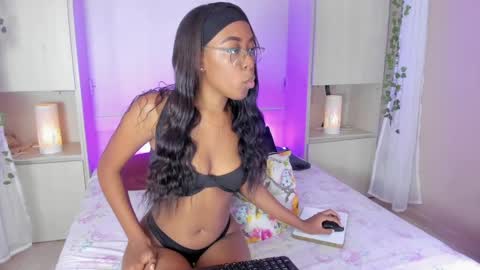 Snapshot of zaraprescott chatting on May 2026 08:16:01 PM SARA online show from May 2026 08:16:01 PM