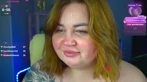 Snapshot of zarareign_ chatting on December 2024 05:00:01 PM Lola online show from December 2024 05:00:01 PM