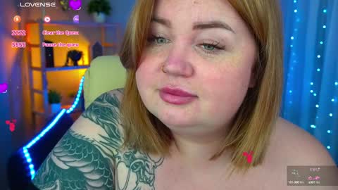 Snapshot of zarareign_ chatting on January 2025 09:08:01 PM Lola online show from January 2025 09:08:01 PM