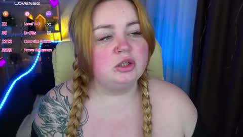 Snapshot of zarareign_ chatting on March 2025 09:29:01 PM Lola online show from March 2025 09:29:01 PM
