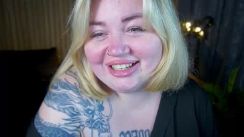 Lola online show from March 2026 08:50:01 PM