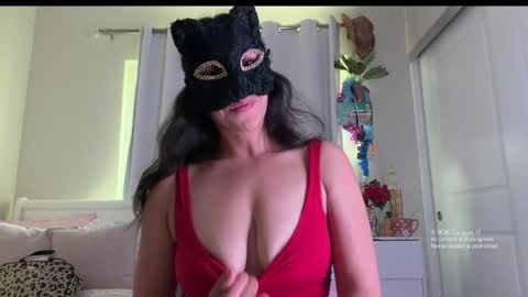 Snapshot of zarayaa_v chatting on March 2026 11:37:01 PM zarayaa_v online show from March 2026 11:37:01 PM