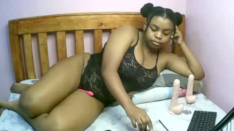 Snapshot of zariamonet chatting on July 2026 08:32:01 AM zariamonet online show from July 2026 08:32:01 AM