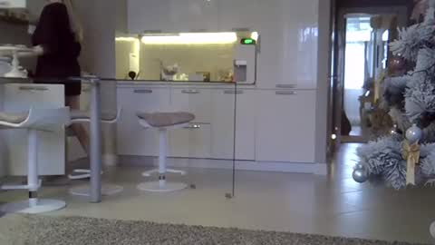 Zarina Swift online show from January 2025 07:35:02 AM