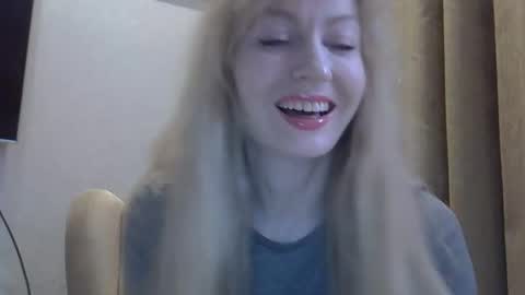 Snapshot of zarinaswift chatting on April 2026 04:52:02 AM Zarina Swift online show from April 2026 04:52:02 AM