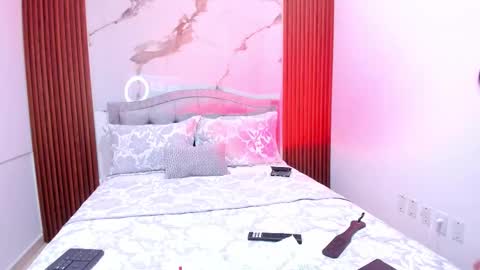 Zasha B online show from November 2025 02:30:02 PM