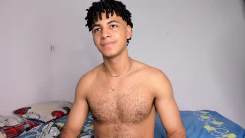 Snapshot of zayn_moreno chatting on June 2026 05:33:02 PM zayn 3 online show from June 2026 05:33:02 PM