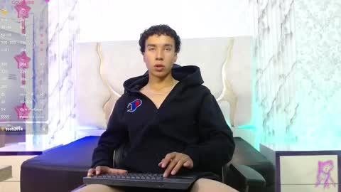 Snapshot of zayn_tay chatting on January 2026 07:37:02 PM zayn_tay online show from January 2026 07:37:02 PM