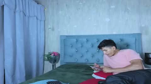Snapshot of zaynmoretti chatting on June 2026 03:04:01 AM zaynmoretti online show from June 2026 03:04:01 AM