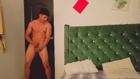Snapshot of zaynmoretti chatting on June 2026 05:07:01 PM zaynmoretti online show from June 2026 05:07:01 PM