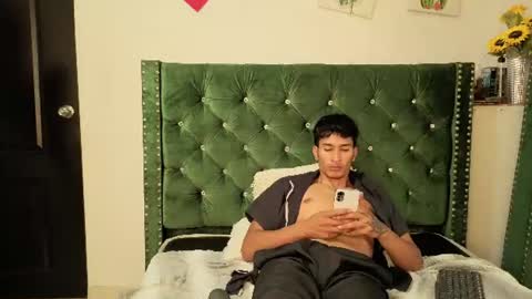 Snapshot of zaynmoretti chatting on July 2026 02:07:02 PM zaynmoretti online show from July 2026 02:07:02 PM