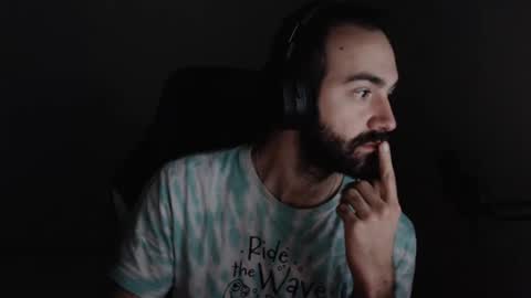 Snapshot of zazou3113 chatting on December 2024 09:29:02 PM Grizzly Bear online show from December 2024 09:29:02 PM