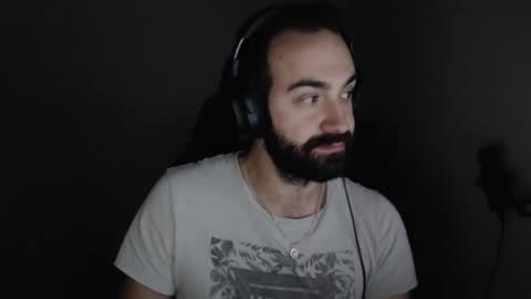 Snapshot of zazou3113 chatting on December 2024 12:30:02 AM Grizzly Bear online show from December 2024 12:30:02 AM