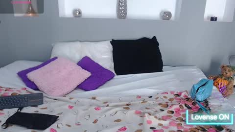 Snapshot of zean_lee chatting on January 2026 08:22:02 PM Karolyne online show from January 2026 08:22:02 PM