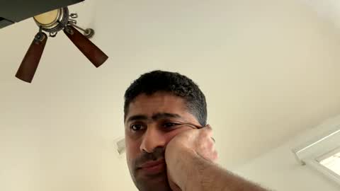 Snapshot of zee20241 chatting on November 2025 08:18:01 PM zee20241 online show from November 2025 08:18:01 PM