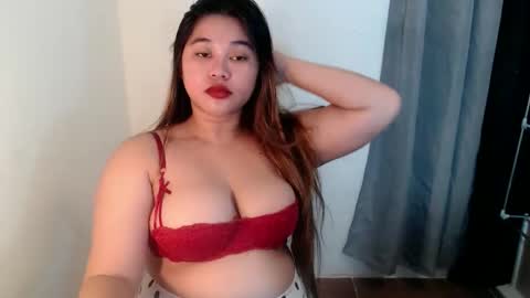 Snapshot of zeeel_x chatting on May 2026 07:23:02 PM Zeeel online show from May 2026 07:23:02 PM