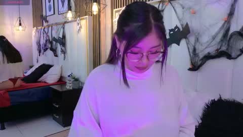 Zelene   online show from October 2025 11:14:02 AM