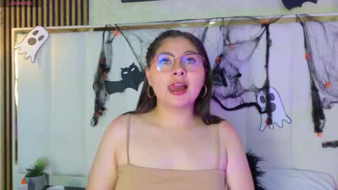 Zelene   online show from October 2025 11:47:01 AM