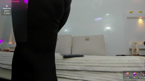 Snapshot of zenda_evans chatting on June 2026 03:57:02 AM Zenda Evans online show from June 2026 03:57:02 AM
