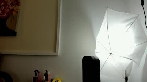 Snapshot of zenda_johns chatting on February 2025 04:48:01 AM zendal Johns online show from February 2025 04:48:01 AM