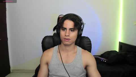 Snapshot of zenhzu chatting on November 2025 09:42:02 PM zenzhu online show from November 2025 09:42:02 PM