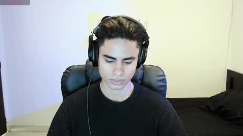 Snapshot of zenhzu chatting on November 2025 04:10:02 PM zenzhu online show from November 2025 04:10:02 PM