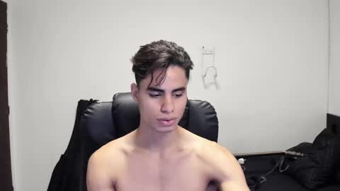 Snapshot of zenhzu chatting on December 2025 10:16:01 PM zenzhu online show from December 2025 10:16:01 PM