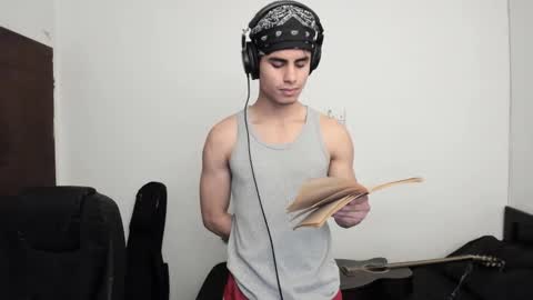 Snapshot of zenhzu chatting on January 2026 09:39:02 PM zenzhu online show from January 2026 09:39:02 PM